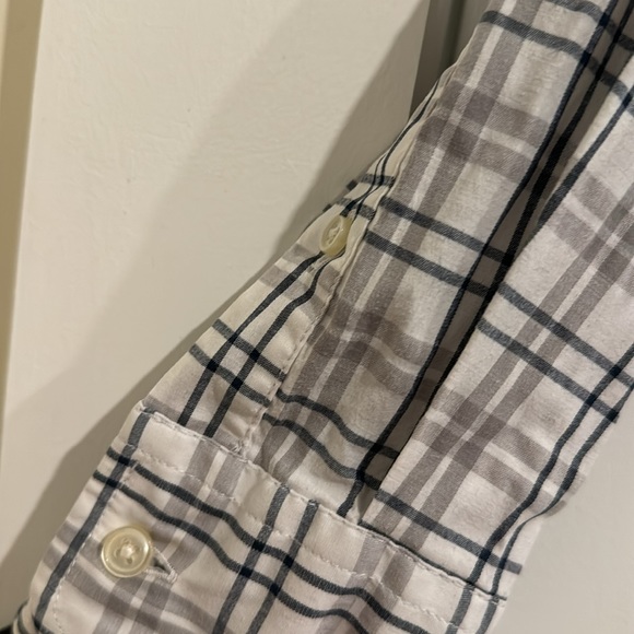 Sonoma Men’s XL Button Down Casual/Dress Shirt - White with Stripes - Picture 4 of 7